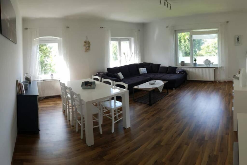 Gemuetliche Haushaelfte Mit Garten Und Terrasse Flensburgo Exterior foto